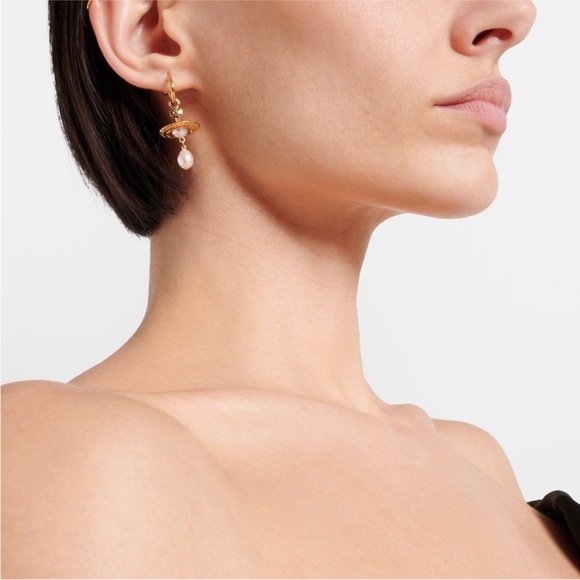 VIVIENNE WESTWOOD
Aleksa embellished drop earrings Gold - Picture 5 of 6